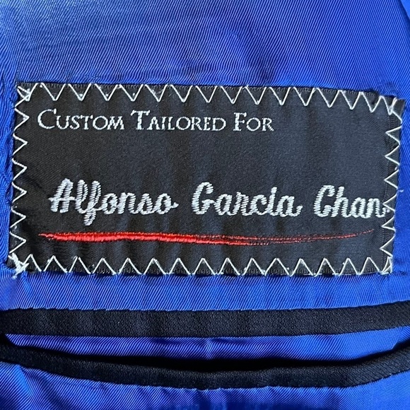 Edward Baumann Clothiers Men’s Black Pinstripe Blazer - Approximate Size 46” - Picture 11 of 12